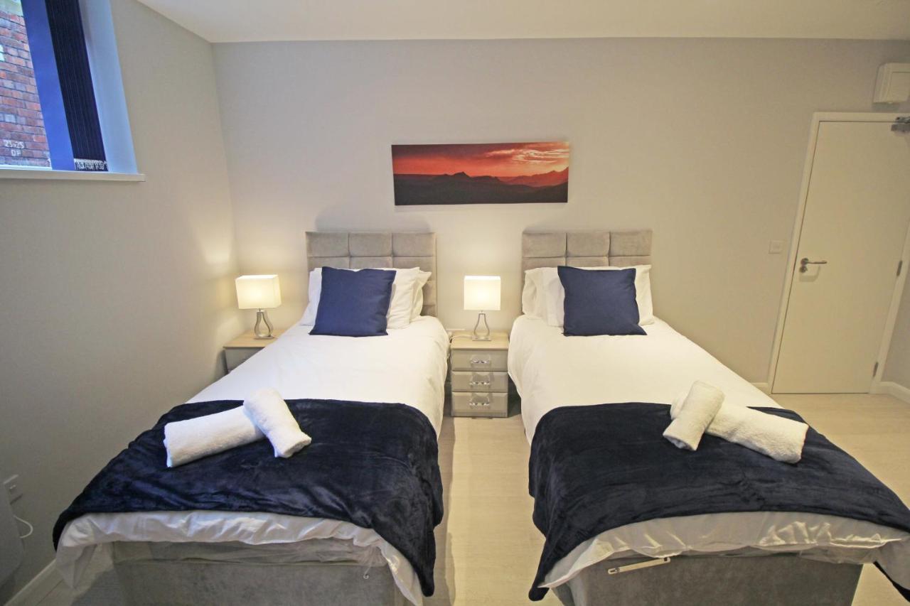 Amicus House - Spacious 4 Bedroom & 4 Bedroom Apartments In St. Helens St Helens  Exterior foto